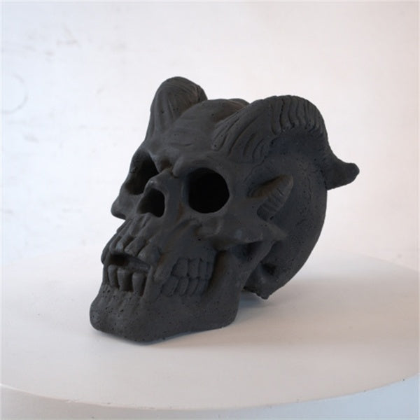 Halloween Decoration - Spooky Fire Pit Skull for Parties & Gifts