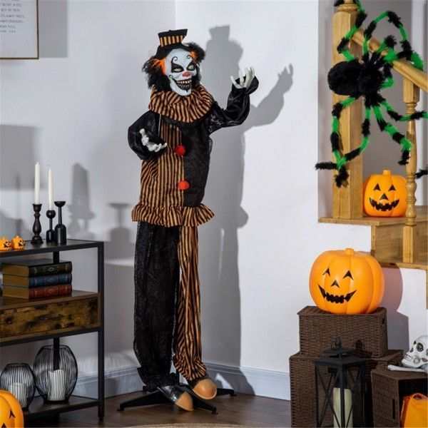 Halloween clown - Halloween decoration - scare trick-or-treaters