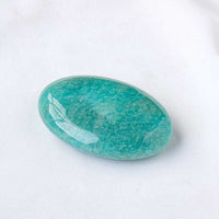 Natural crystal hot compress oval stone in green, 5-6cm, modern simplicity style